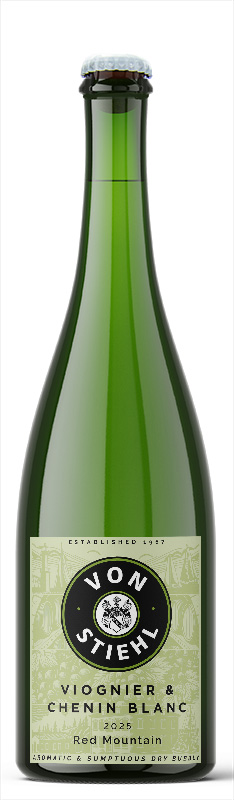 Sparkling Viognier & Chenin Blanc Photo